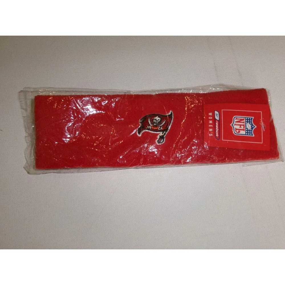 WOMANS TAMPA BAY BUCCANEERS HEADBAND WINTER 00S Y2K HAT CAP VINTAGE DEATOCK H3